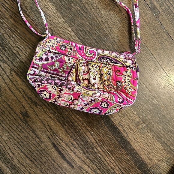 Vera Bradley Frannie bag In Very Berry Paisley retired EUC - Picture 8 of 10
